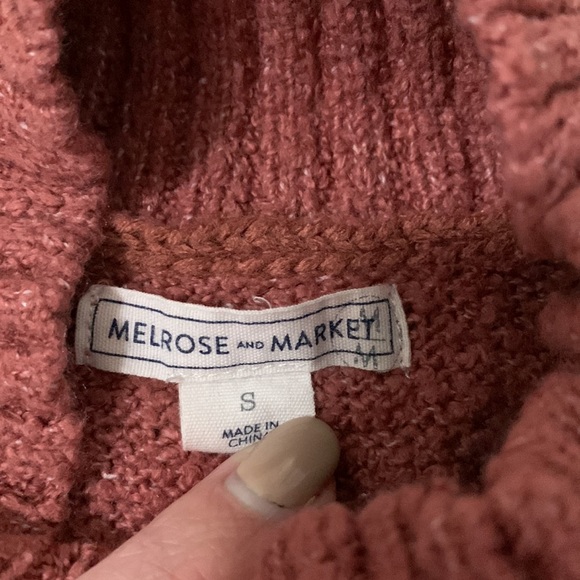 Sweater - Picture 2 of 2